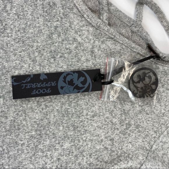 Poof soft grey knit criss-cross vneck top -  S - Picture 11 of 16